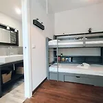Joivy Spacious Family For 4, In Carignano, Genua