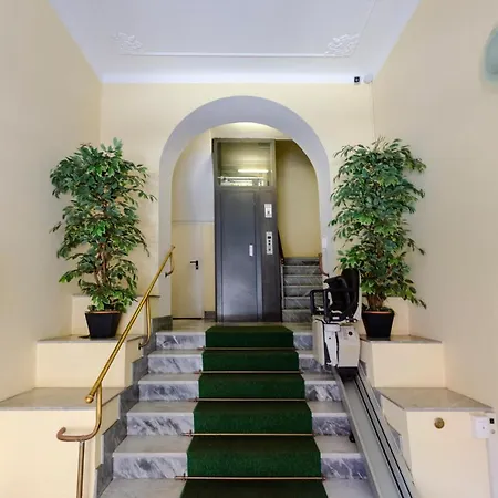 Joivy Spacious Family For 4, In Carignano, Apartamento *